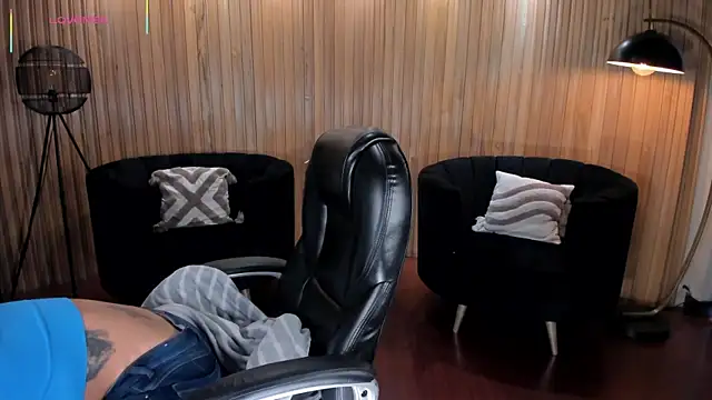 AlessaRomero online show from April 2, 2026, 7:55 pm