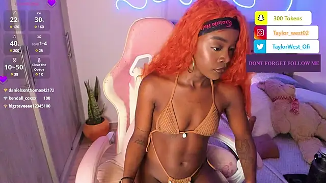 Snapshot of Miss_westt_ chatting on February 27, 2025, 11:31 am Miss westt  online show from February 27, 2025, 11:31 am