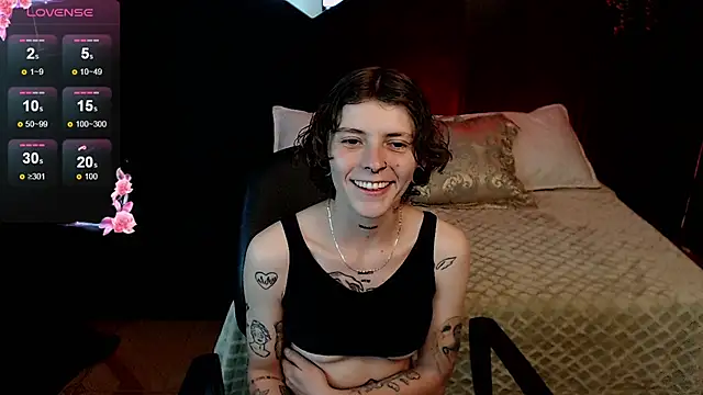 pretty cristal69 online show from February 15, 2026, 8:49 pm