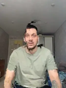 MaeltraJoy online show from March 22, 2026, 1:14 pm