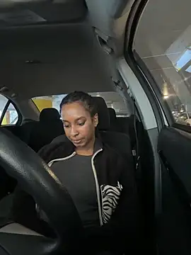 Your Paris online show from March 2, 2025, 5:47 pm