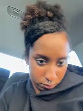 Your Paris online show from March 10, 2025, 8:56 pm