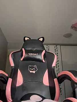 Your Paris online show from March 12, 2025, 3:57 am