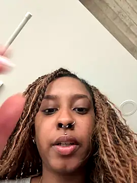 Your Paris online show from September 19, 2025, 2:51 pm