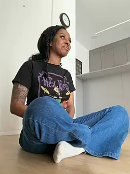 Your Paris online show from March 31, 2026, 4:40 pm