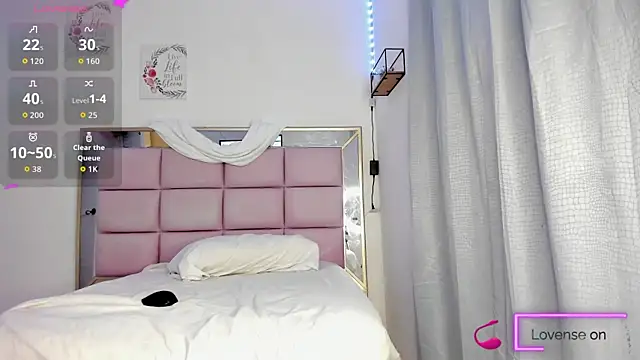 Keyla Spencer online show from October 9, 2025, 12:03 pm