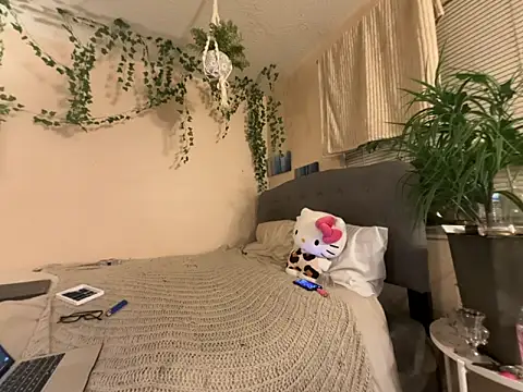 magicalc00ch online show from February 3, 2026, 2:21 am