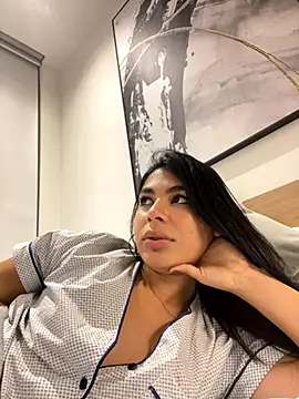 IsabelleFoxx  online show from November 12, 2025, 4:35 am