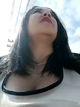 Cristal  04 online show from January 16, 2025, 2:41 pm