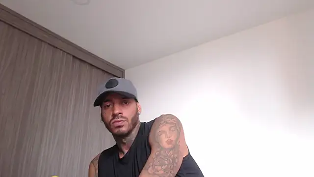 mulatos16 online show from December 16, 2024, 5:54 pm