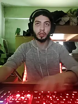 Snapshot of kleineid77 chatting on February 15, 2026, 12:58 pm kleineid77 online show from February 15, 2026, 12:58 pm