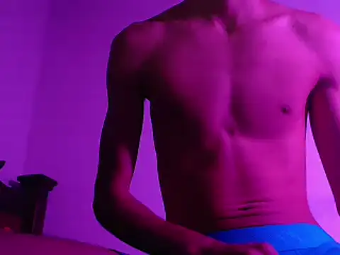 isaaclatino online show from January 13, 2025, 3:56 am