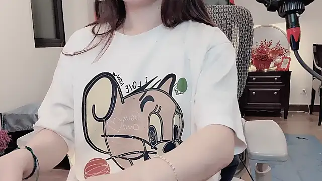 Berrysweet 68 online show from March 28, 2026, 3:11 pm