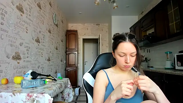 Adela Vetta online show from March 1, 2025, 10:13 am