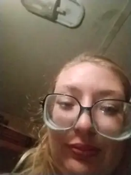 xWhoreAbleX Pika online show from December 1, 2025, 9:03 am