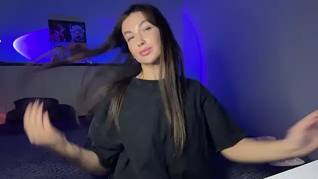 Snapshot of KristalNight chatting on December 12, 2024, 12:33 pm KristalNight online show from December 12, 2024, 12:33 pm