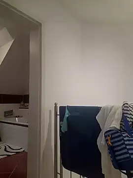 Snapshot of Scherana chatting on December 16, 2024, 8:41 am Scherana online show from December 16, 2024, 8:41 am