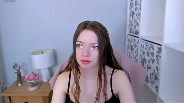 GraceLips online show from January 16, 2026, 6:28 am