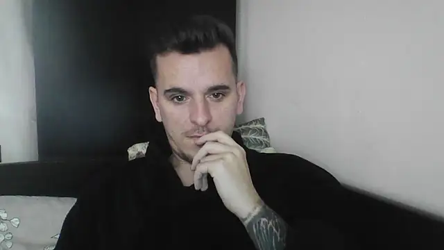 Huge cock22cm online show from March 3, 2025, 10:06 am