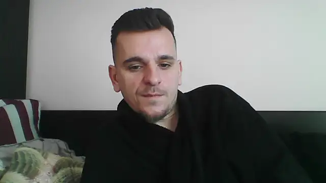 Huge cock22cm online show from March 20, 2025, 7:47 am