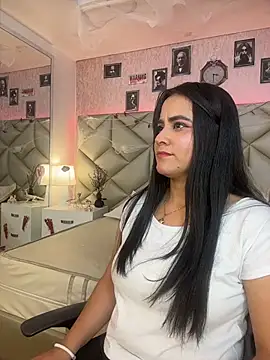 Brenda Garcia online show from October 10, 2025, 8:08 pm