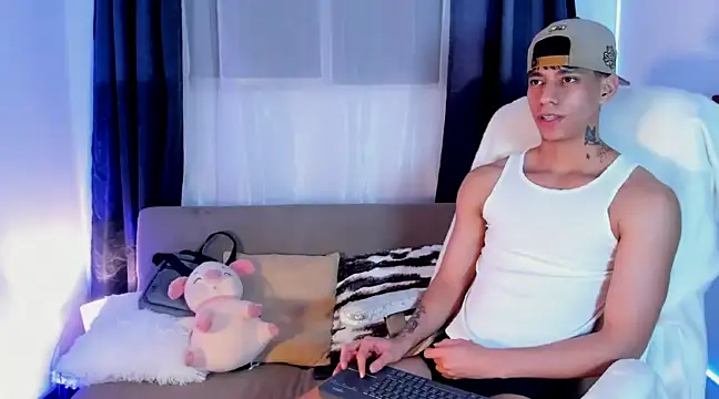 Josep Davies online show from February 12, 2025, 2:14 am