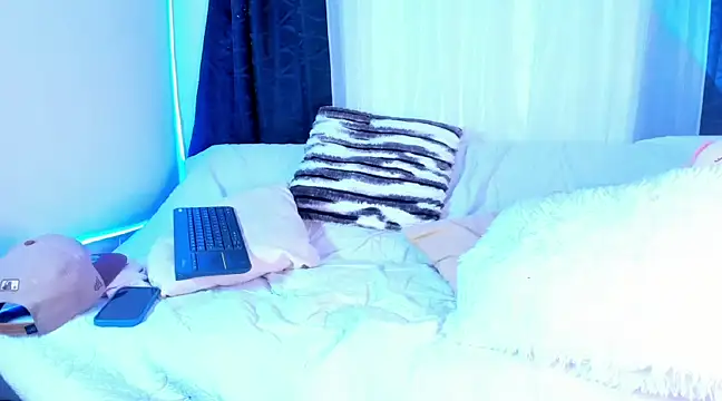 Josep Davies online show from February 18, 2025, 7:43 am