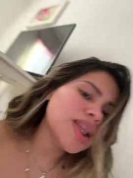 melanny10 online show from January 1, 2025, 3:14 pm