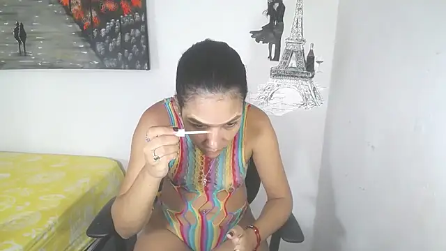 Snapshot of KamileLatinasexy chatting on June 3, 2026, 4:48 am KamileLatinasexy online show from June 3, 2026, 4:48 am