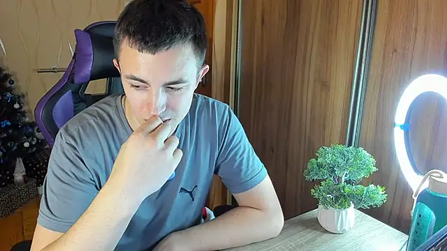 Snapshot of bigmark033 chatting on January 23, 2025, 3:22 pm bigmark033 online show from January 23, 2025, 3:22 pm