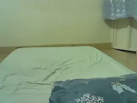 princess-cutie12 online show from March 13, 2025, 6:23 pm