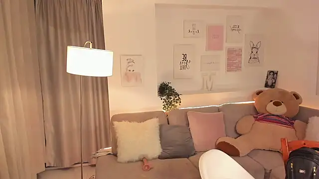 Nicolle foxy online show from March 12, 2025, 8:10 pm