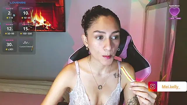 Mei Kelly online show from September 11, 2025, 2:22 am