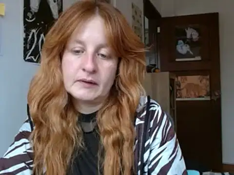 ViioletaMora online show from May 18, 2026, 8:47 pm