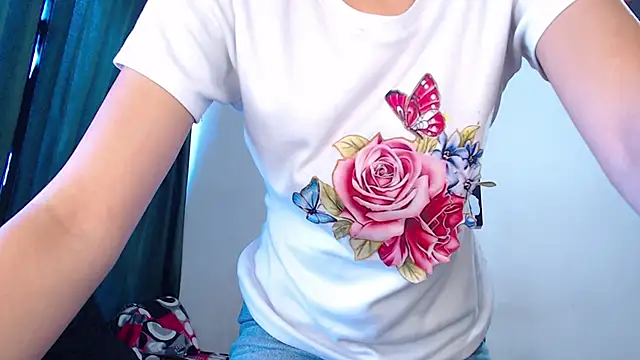 Ariel Zeo1 online show from January 18, 2025, 7:15 pm