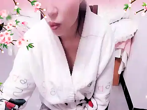 xiaoxuer online show from February 19, 2025, 5:05 am