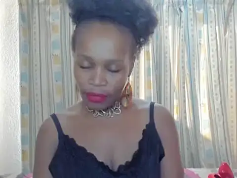 AfricanSquirtingQueen online show from October 1, 2025, 2:12 pm
