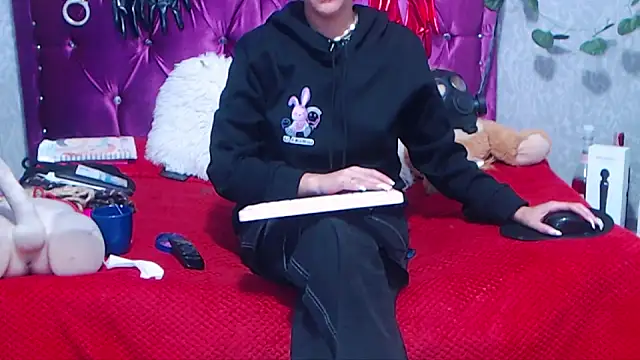 AyshaScott online show from November 2, 2025, 12:40 pm