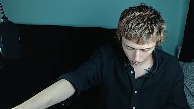 axxxturel online show from January 25, 2025, 6:02 pm