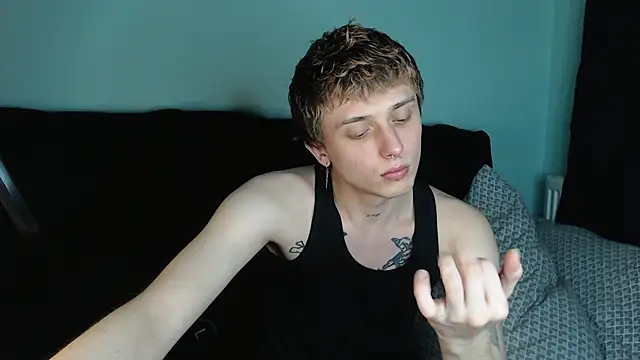 axxxturel online show from February 9, 2025, 6:05 pm