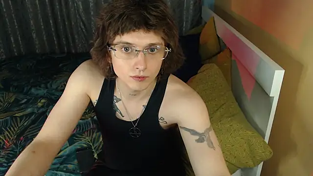 axxxturel online show from September 25, 2025, 7:28 pm