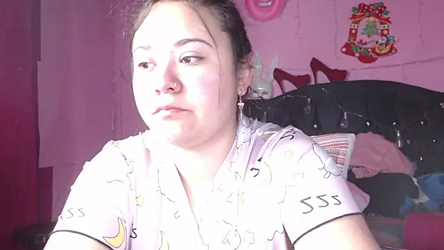 NikkiRous  online show from February 14, 2025, 11:53 am