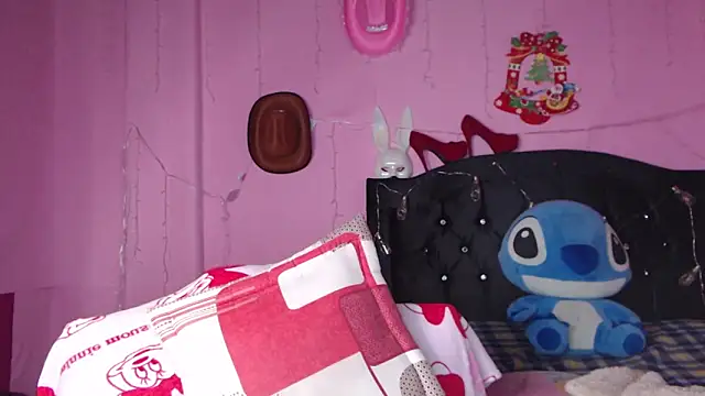 NikkiRous  online show from February 28, 2025, 4:31 pm