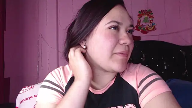 NikkiRous  online show from March 11, 2025, 4:29 pm