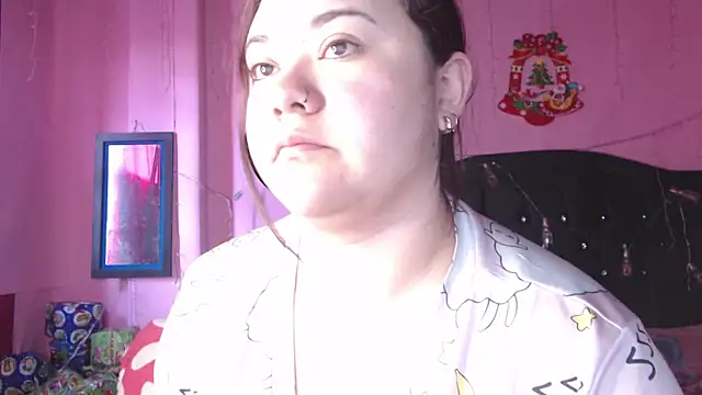 NikkiRous  online show from December 17, 2025, 3:40 pm