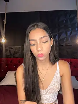 Snapshot of Ema_azel chatting on December 18, 2024, 1:34 pm Ema azel online show from December 18, 2024, 1:34 pm