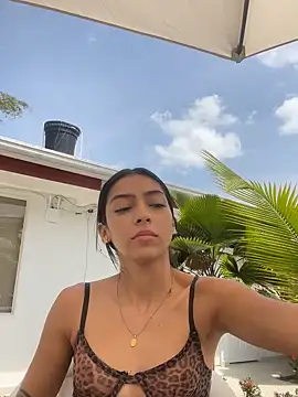 Snapshot of Ema_azel chatting on January 14, 2025, 4:50 pm Ema azel online show from January 14, 2025, 4:50 pm