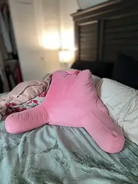 BrattyBae xo online show from September 21, 2025, 6:31 pm