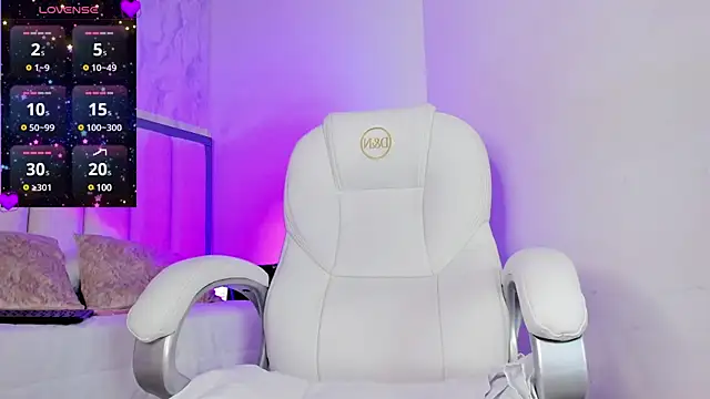 AilishBenson online show from December 27, 2024, 5:37 pm