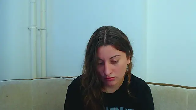 Helen Adams  online show from February 10, 2025, 1:22 pm